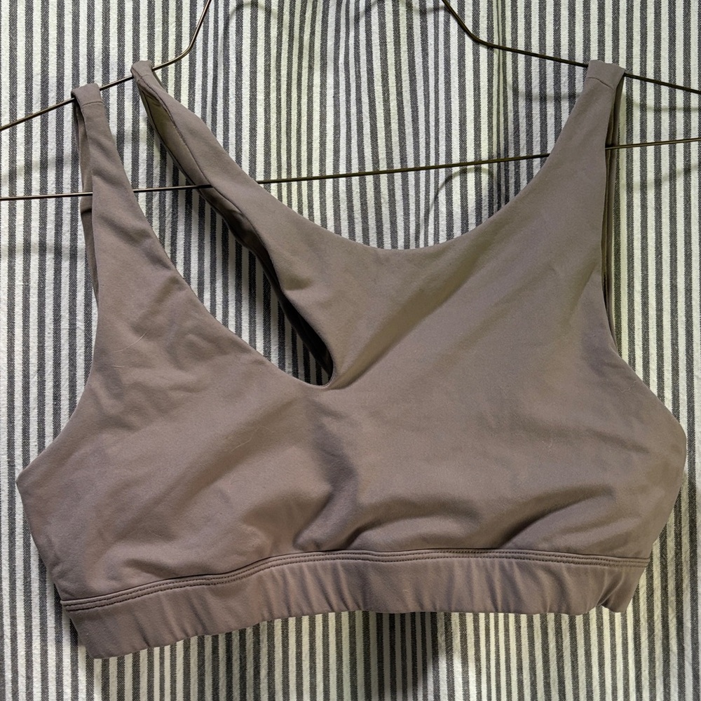 ALO Yoga Seamless Sports Bra - Taupe